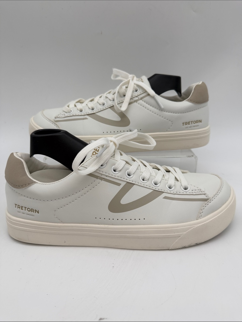 Tretorn Ladies' Hopper Sneakers Lace-Up Shoes White/Gray Women's Size 8